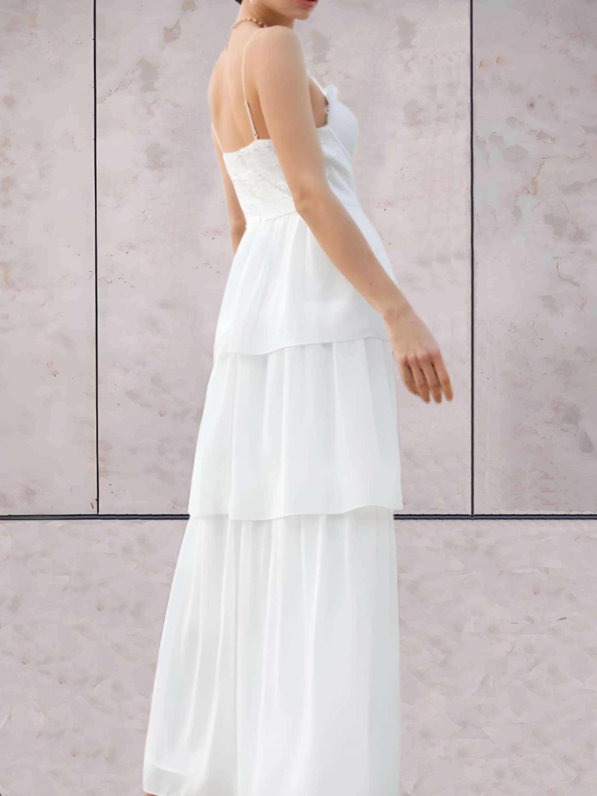 Alora - Bruidsjurk meerdere lagen wit mouwloos open rug jurk - Sky-Sense