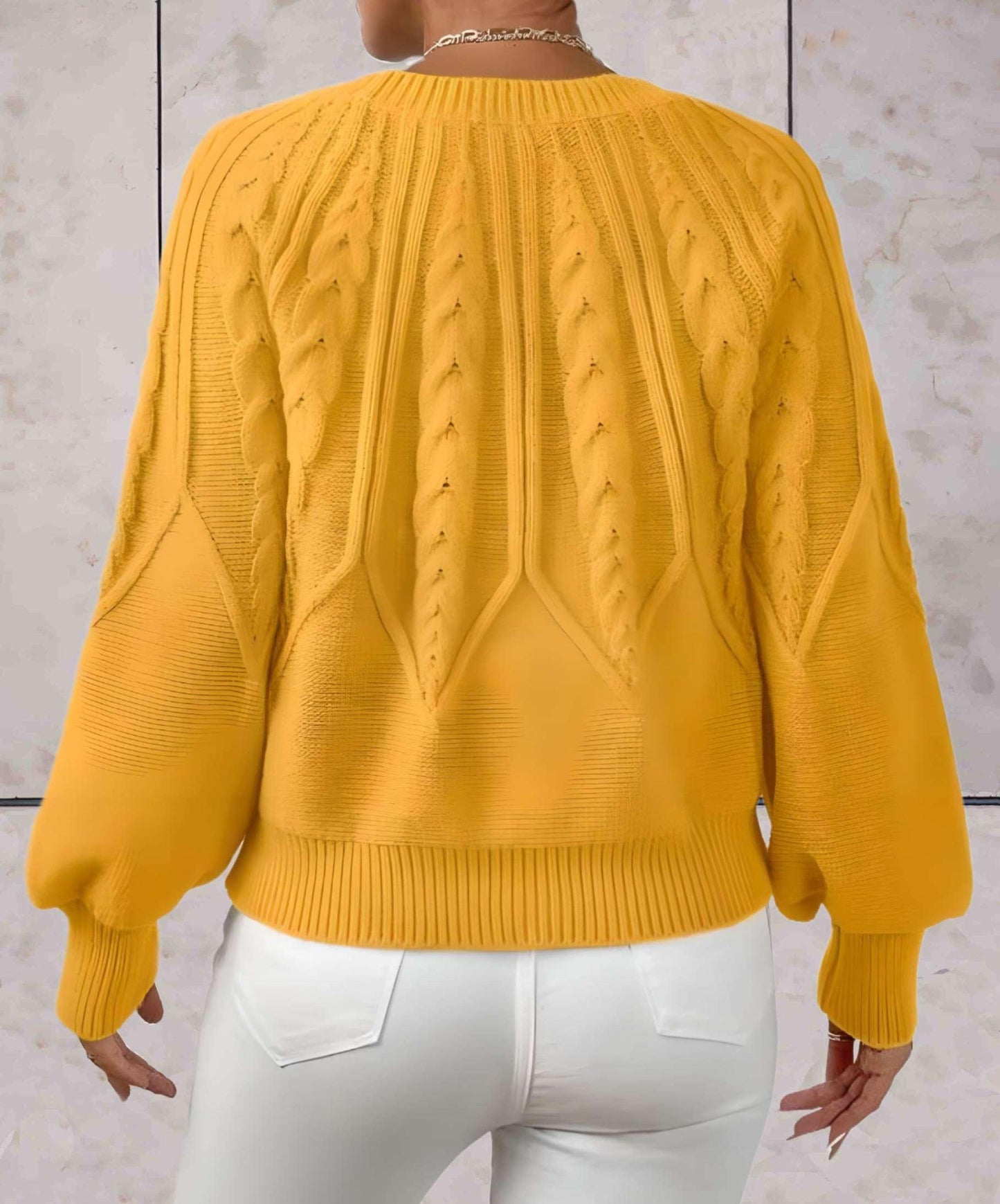 Elliana - Mooi aansluitende gebreide trui met knoopmotieven op voor- en achterpand - Sky-Sense
