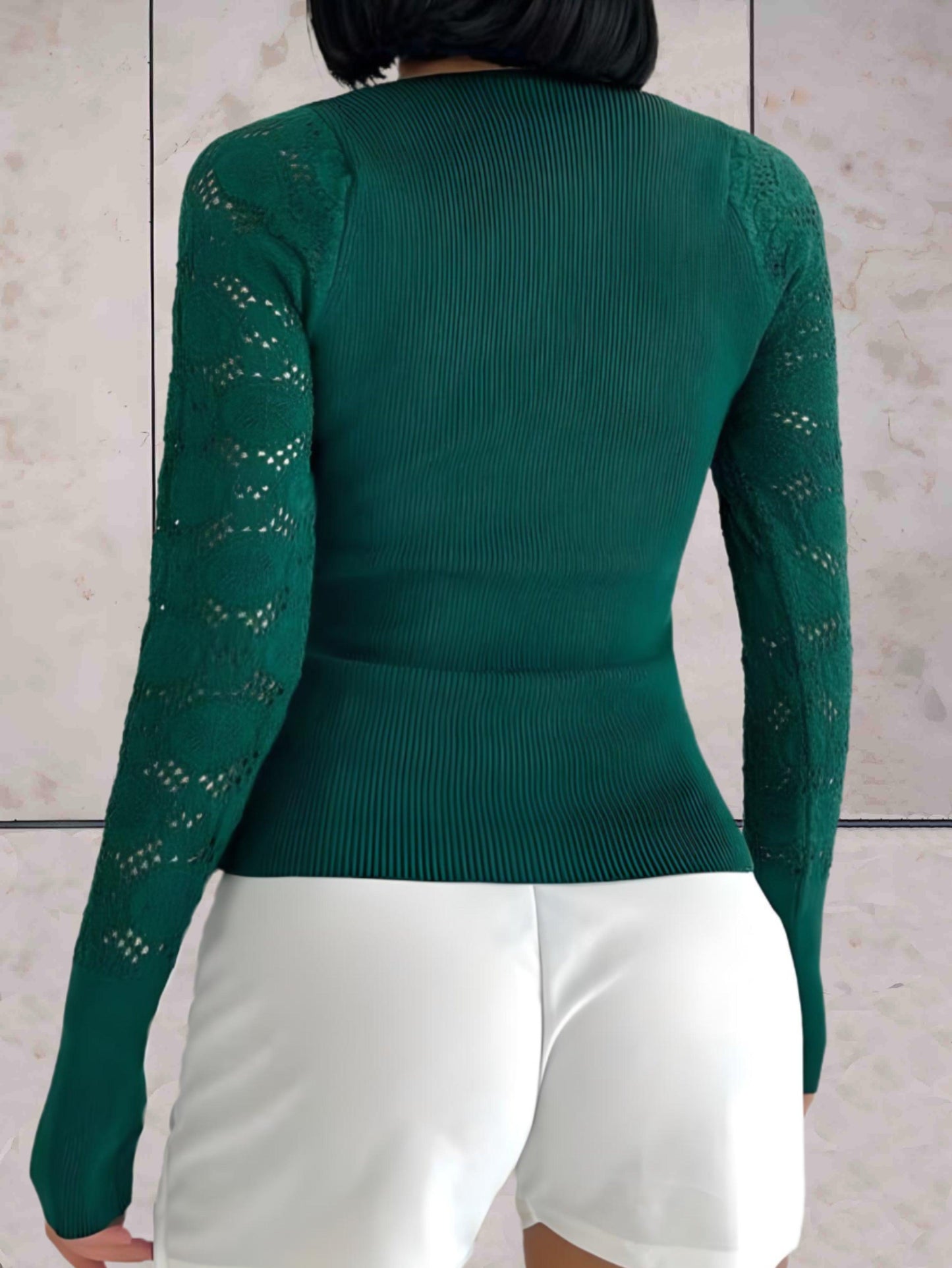 Jo - Groene bodycon sweater vierkante hals met kant en stippendessin op de mouwen - Sky-Sense
