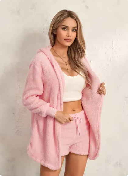 Fluffy pyjama set met capuchon voor dames