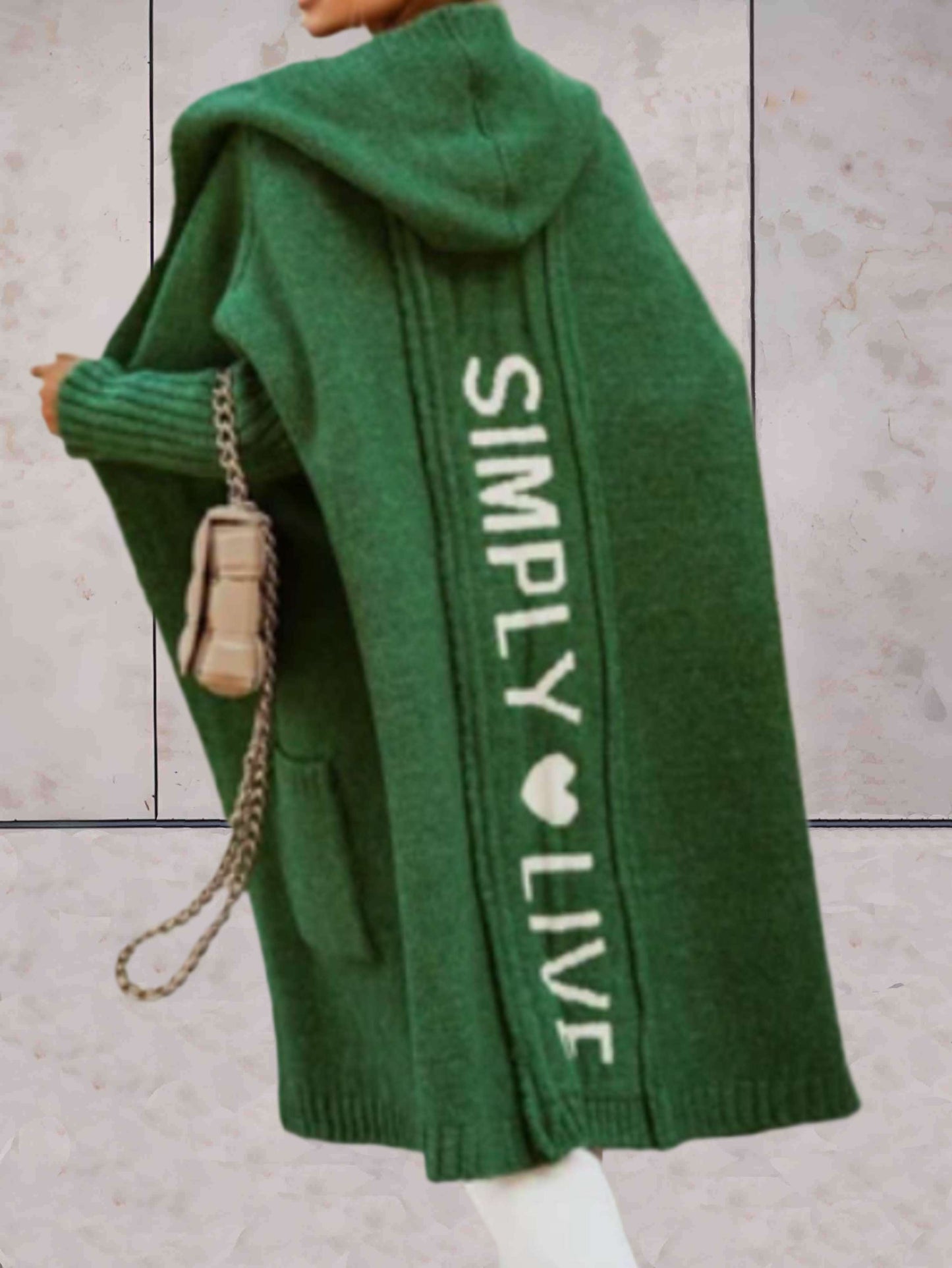Grezel -  eenvoudige oversized gebreide lange sweater met capuchon en simply live print