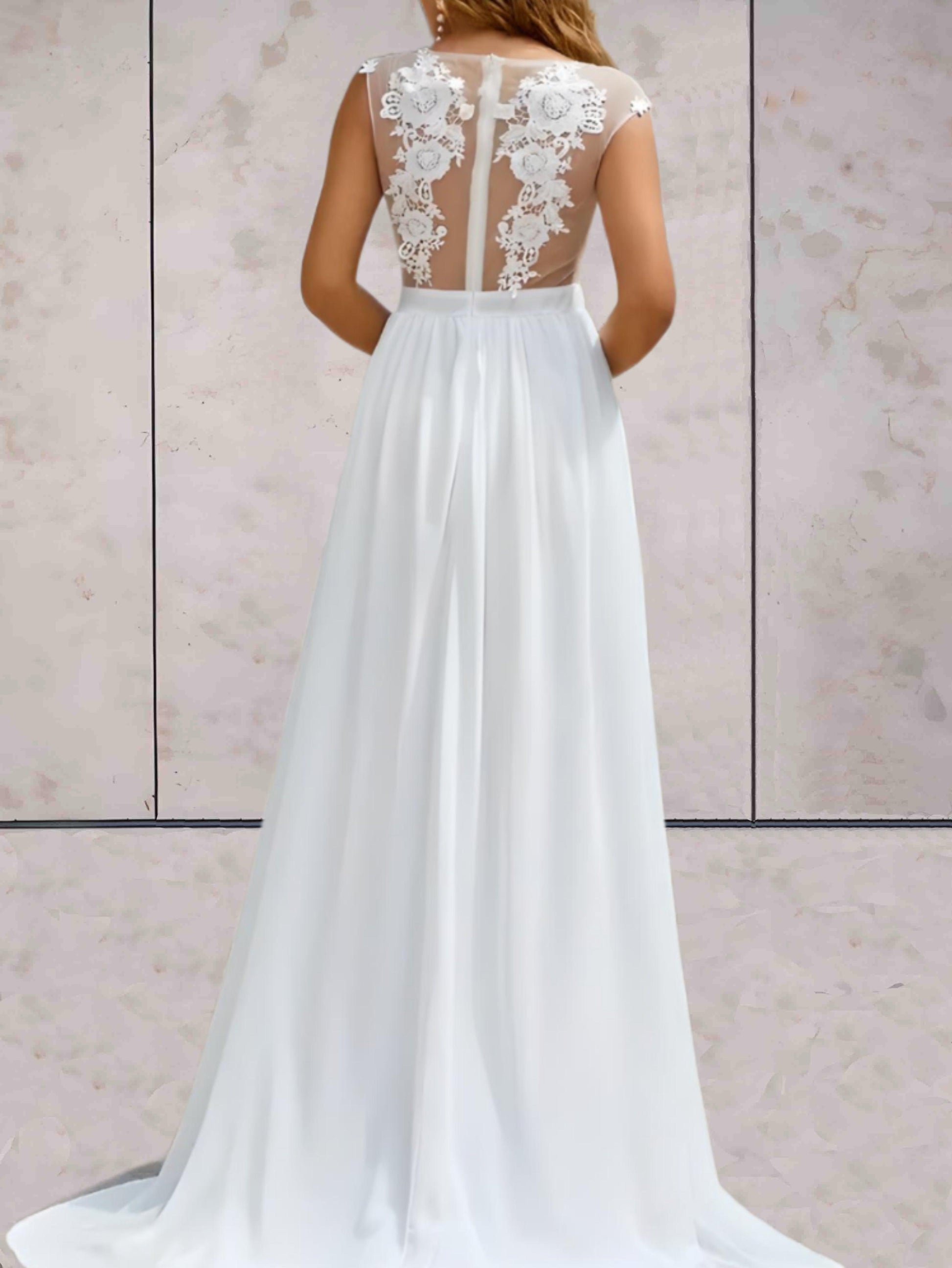 Charlotte - Witte design trouwjurk met veters en split - Sky-Sense